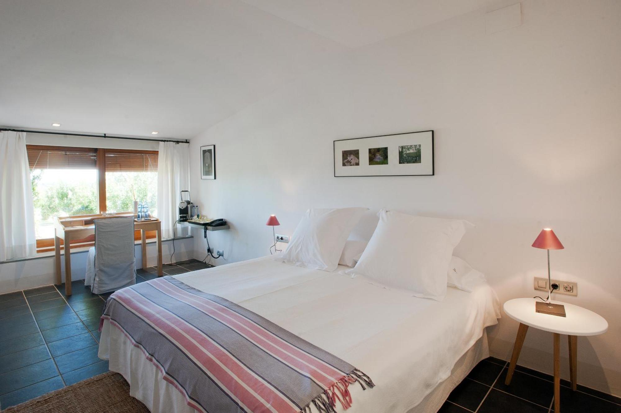 Mas Falgarona Hotel Boutique & Spa Avinyonet de Puigventós Zimmer foto